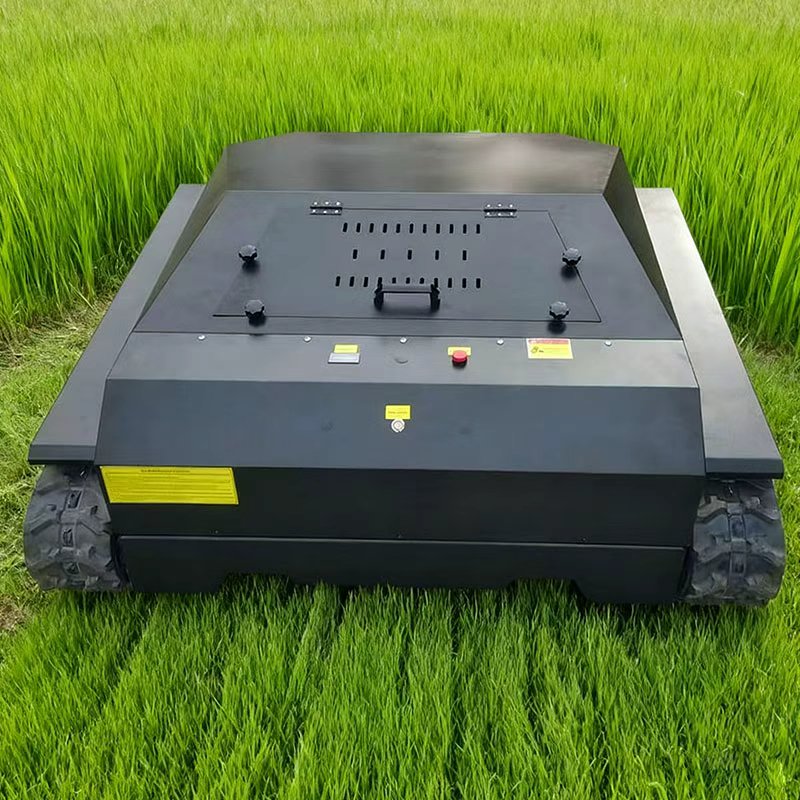 Mähroboter und Schneefräse