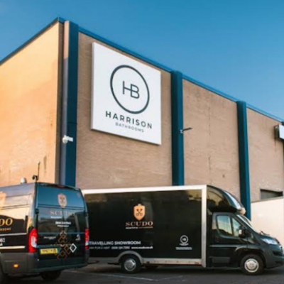 Пять газонокосилок SAAO с дистанционным управлением отправлены в Великобританию